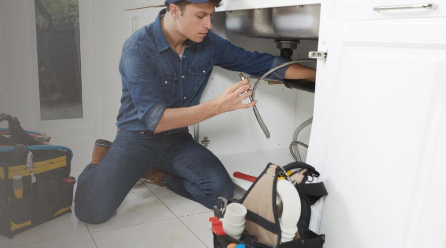 Expert burst pipe repair services in Fellsmere, FL